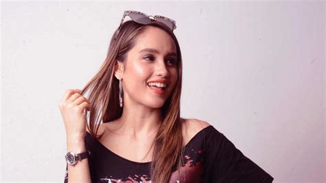 CiNtA LaUrA FoTo SyUr dengan dengan Yang kursus vokal online lain image 3