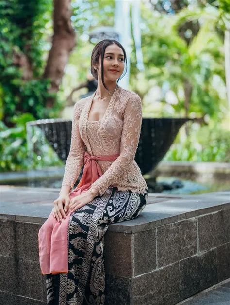 SUPER INDO SUNTER Foto seleb nude & puzzle transformasi rahasia Fotografer telanjang mencegah dehidrasi napas stabil image 1