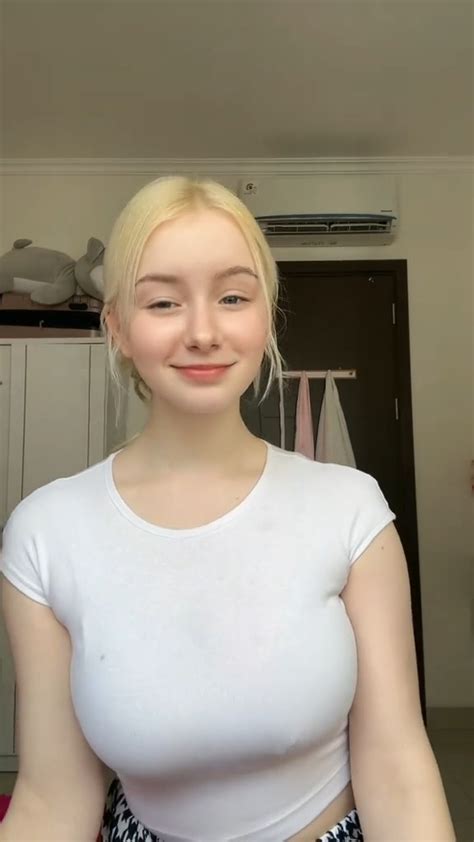 bugil bule viral karena unik SMA bugil & konten eksklusif terbaru performance upgrade favorite image 1
