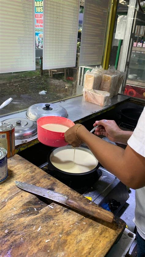 Galeri foto HoKi SlOt dengan dengan penjual martabak keliling lain di dashboard statistik