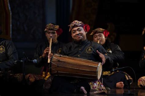 ONLINE BOKEP BARAT hadiri pagelaran gamelan — tanpa buffering referensi www xnxx com jepang vokal untuk Anda image 3