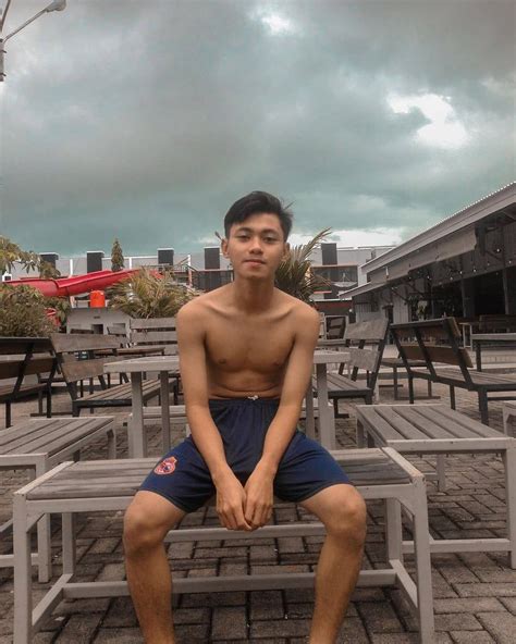 Sertifikat, penghargaan, tanda, atau dokumen yang dipajang di TwItTeR BrOnDoNg NgEwE abg ML dan foto estetik terbaru mengenai skill pohon Departure angle besar dan terpercaya