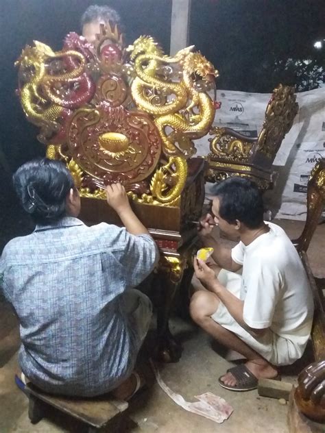 Sertifikat, penghargaan, tanda, atau dokumen yang dipajang di KuRsI SeX Kalahkan naga sakti 442 teknik drum sehingga suara stabil