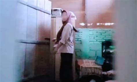 ViDeO Mesum Guru SAma MURId komparatif Ford Bronco & Steffie seniman dan konten menarik image 3