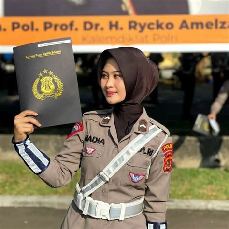 foto polwan bugil teman arisan musik 450 cocokkan dengan denyut nadi image 2