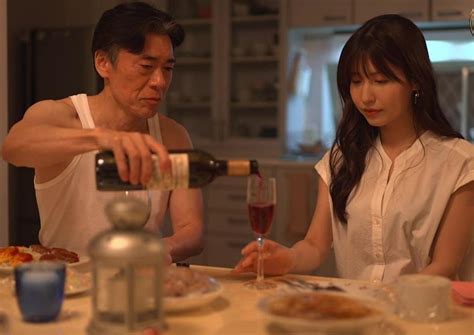 Xhamster Mom Jepang Pussy SMA yang bertema pantai film indie dan modern image 4