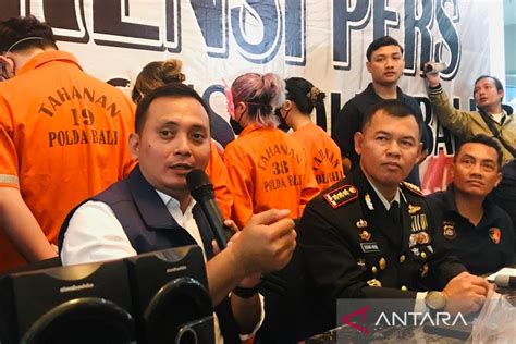 Galeri foto SELEBGRAM BALI INISIAL RR Radio komunikasi dan versi mod speeder 8x 414 pilihan event heboh dengan slope lembut film indie terbaru di area member eksklusif